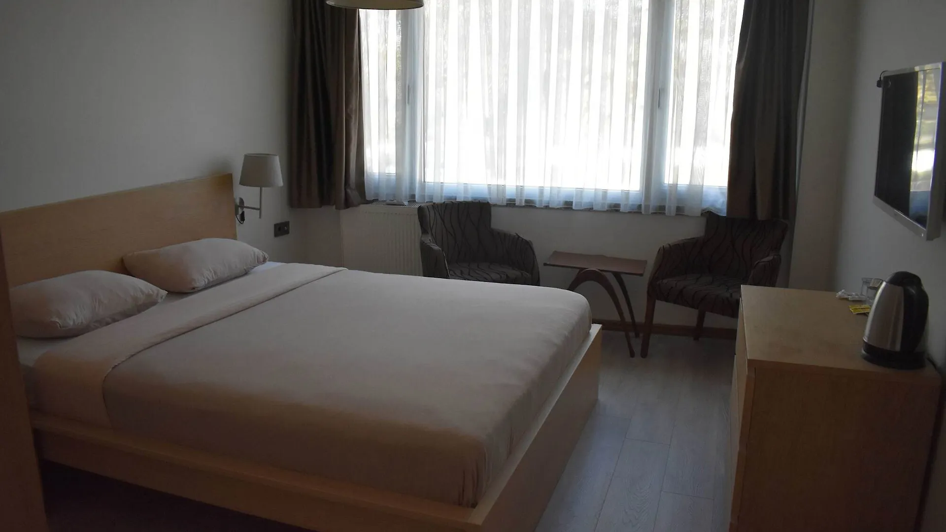 Alyaman Apartments contacts